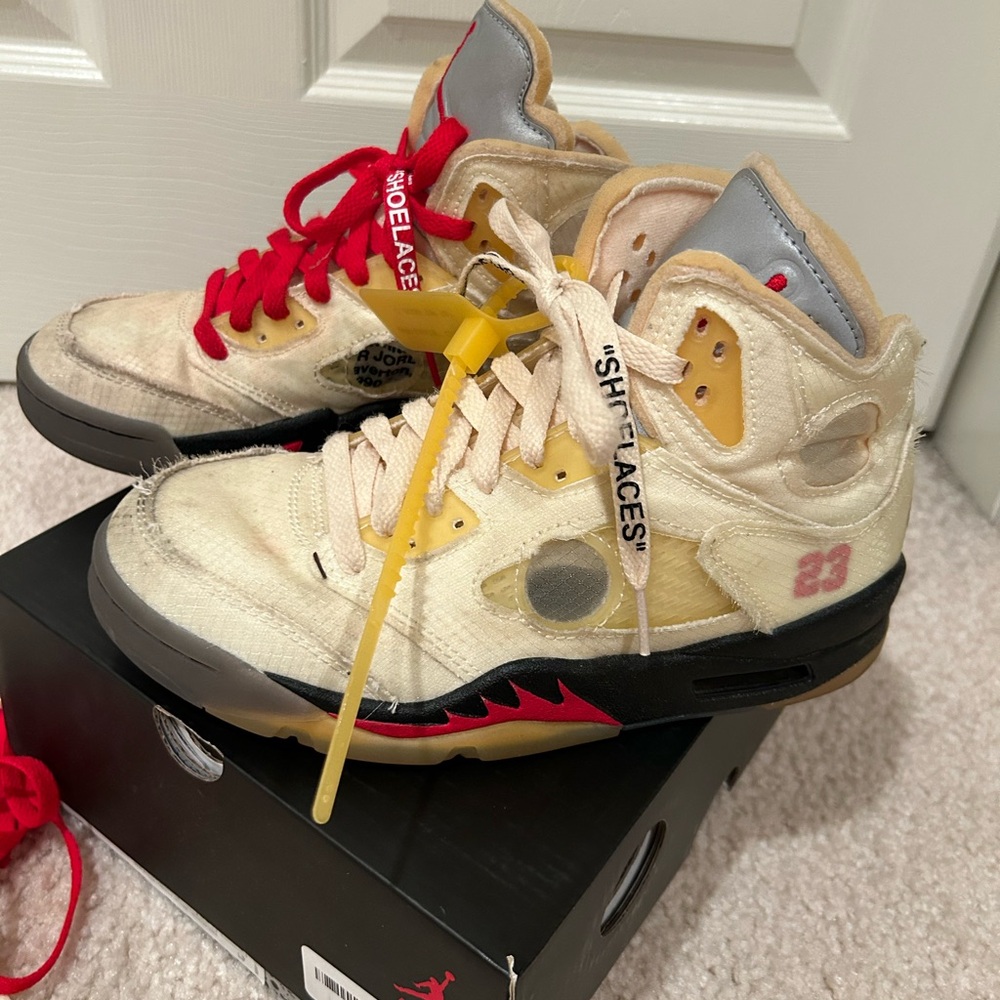 Jordan x Off-white Air Jordan 5 Retro SP “Sail” Sneakers
